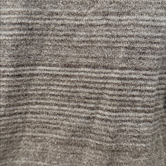 Express Sweater - Picture 4 of 6